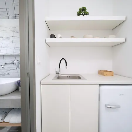 Parilion Apartment Potos