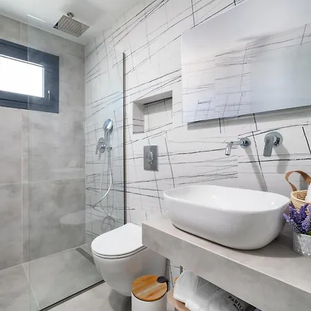 Lägenhet Parilion Potos